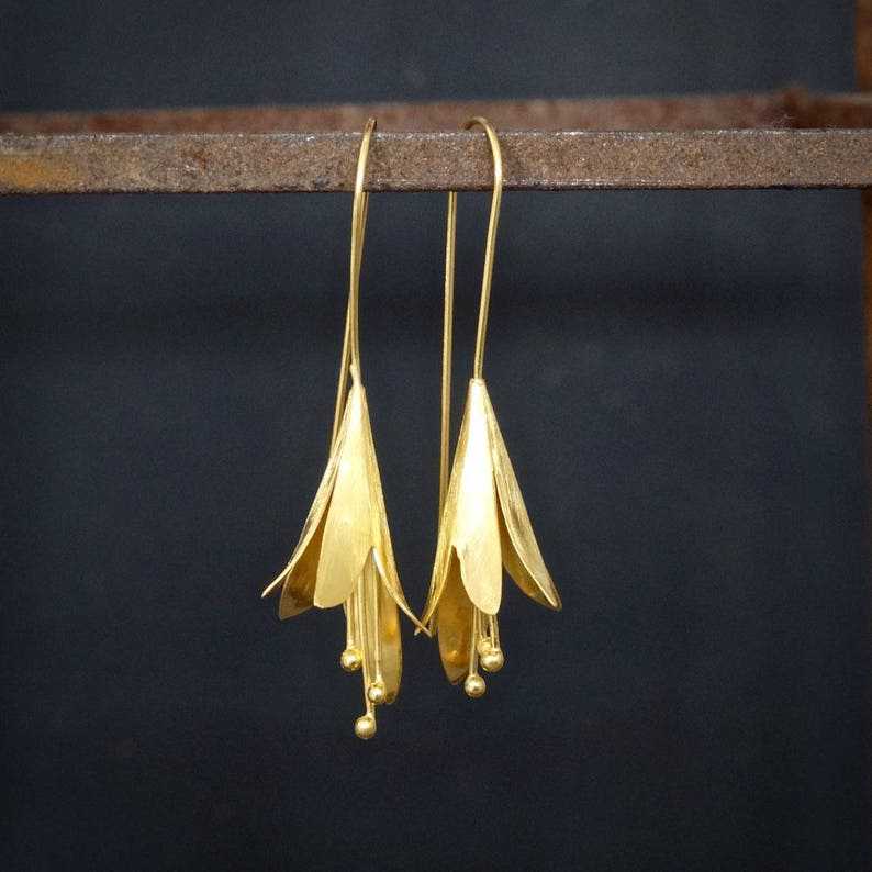 Retro Petunia Creative Flower Pendant Earrings