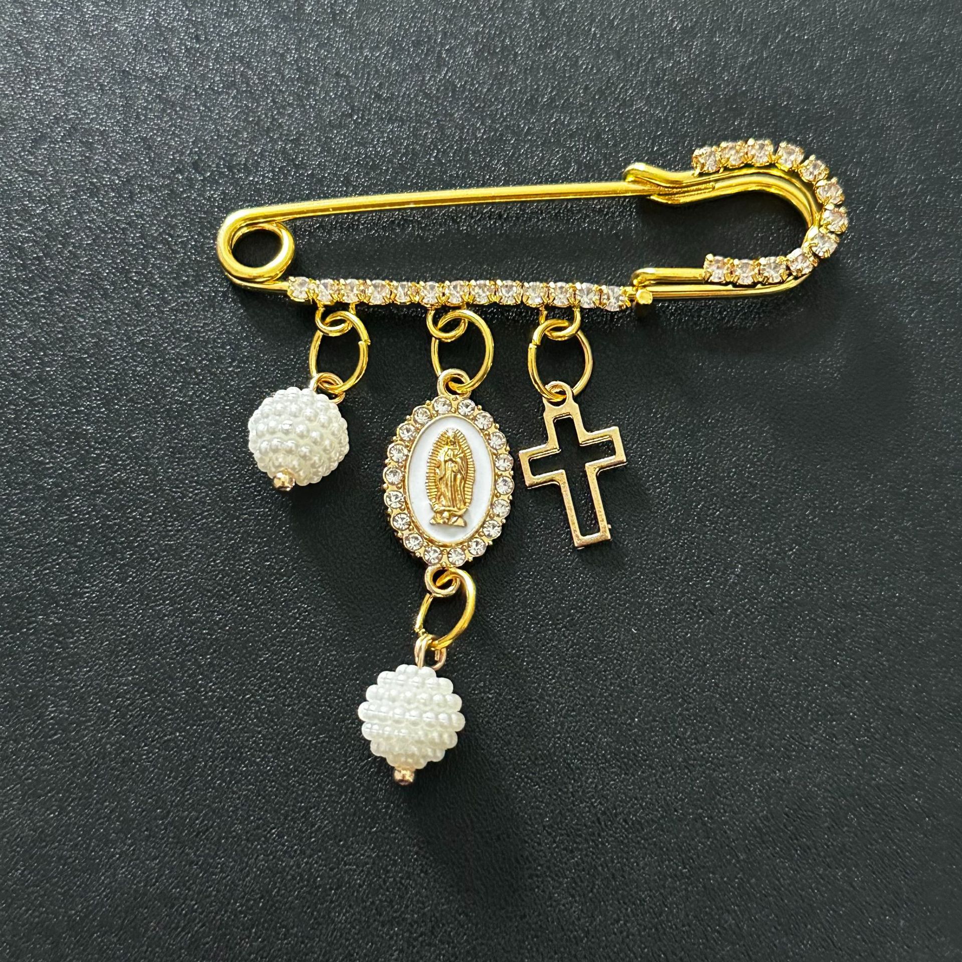 Retro Cross Faith Brooch Set With Rhinestones In European And American Style