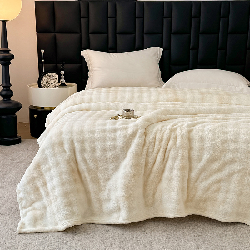 Rabbit-fur-like Plush Bubble Flannel Blanket With Printed Designperfect For Naps And As A Throw