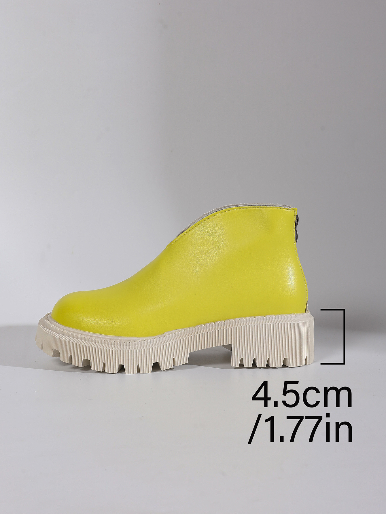 Women’s Plus-Size Chunky-Heeled Ankle Boots