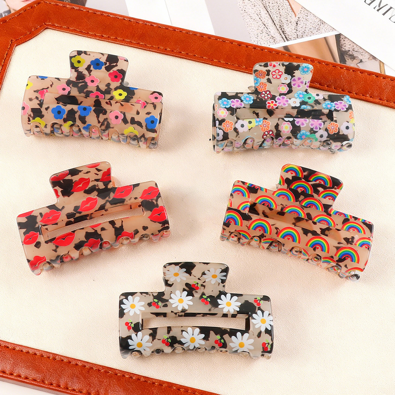 Rainbow Red Lip All-Match Sweet-Style Shark Clip - imagen 1