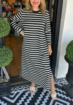 Women's Fashion Striped Slit Round Neck Dress Knitted And Emerized Dress - Black - View 1
