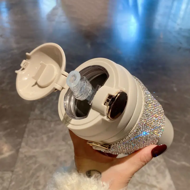 Crossbody Good-looking Stainless Steel Vacuum Cup Light Luxury Diamond-embedded Portable