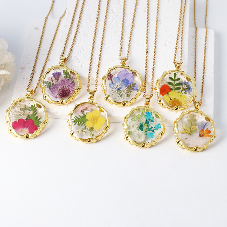 Affordable Luxury Monthly Flower Necklace, Festive Resin Craft