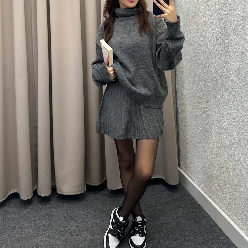 Autumn New Solid Color Round Neck Loose Top Simple All-matching Skirt Suit - Gray