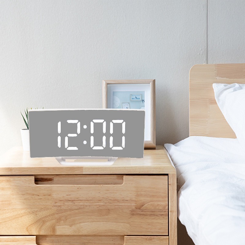 Home Fashion Electronic Clock Curved Alarm Clock