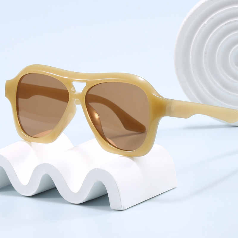 Simple Large-frame Sun-blocking Sophisticated Sunglasses - Image 9