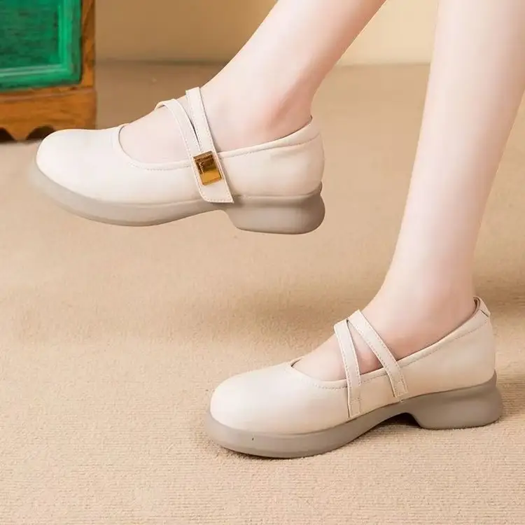 Spring Breathable All-Match Retro Low-Heel Shallow-Toe Pumps