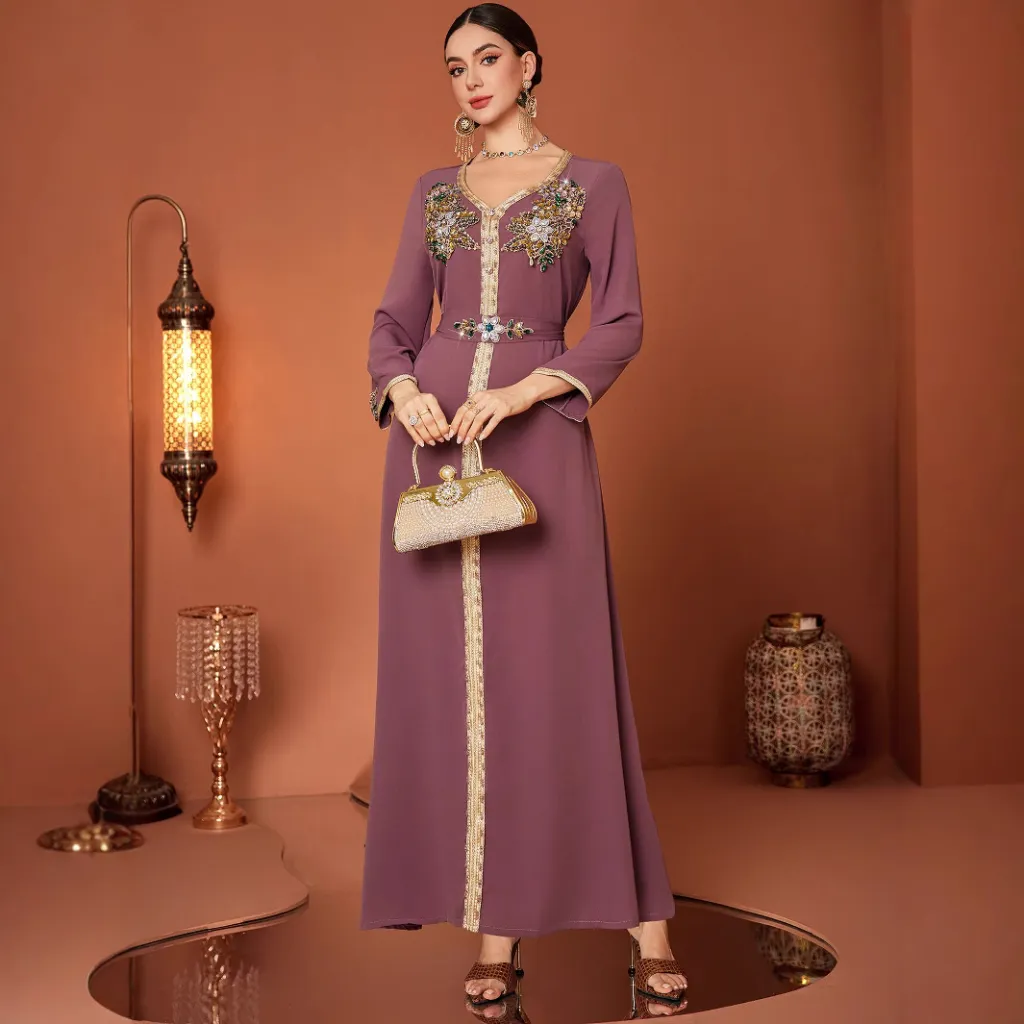 Middle East Muslim Fashionable Elegant New Embroidered Musilin Robe - Spinach Root