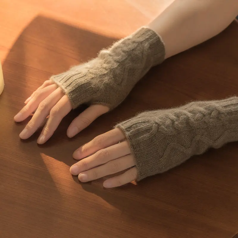 Cashmere Autumn and Winter New Women's Half Finger Twist