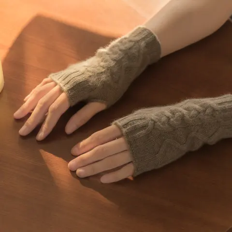 Cashmere Autumn and Winter New Women's Half Finger Twist