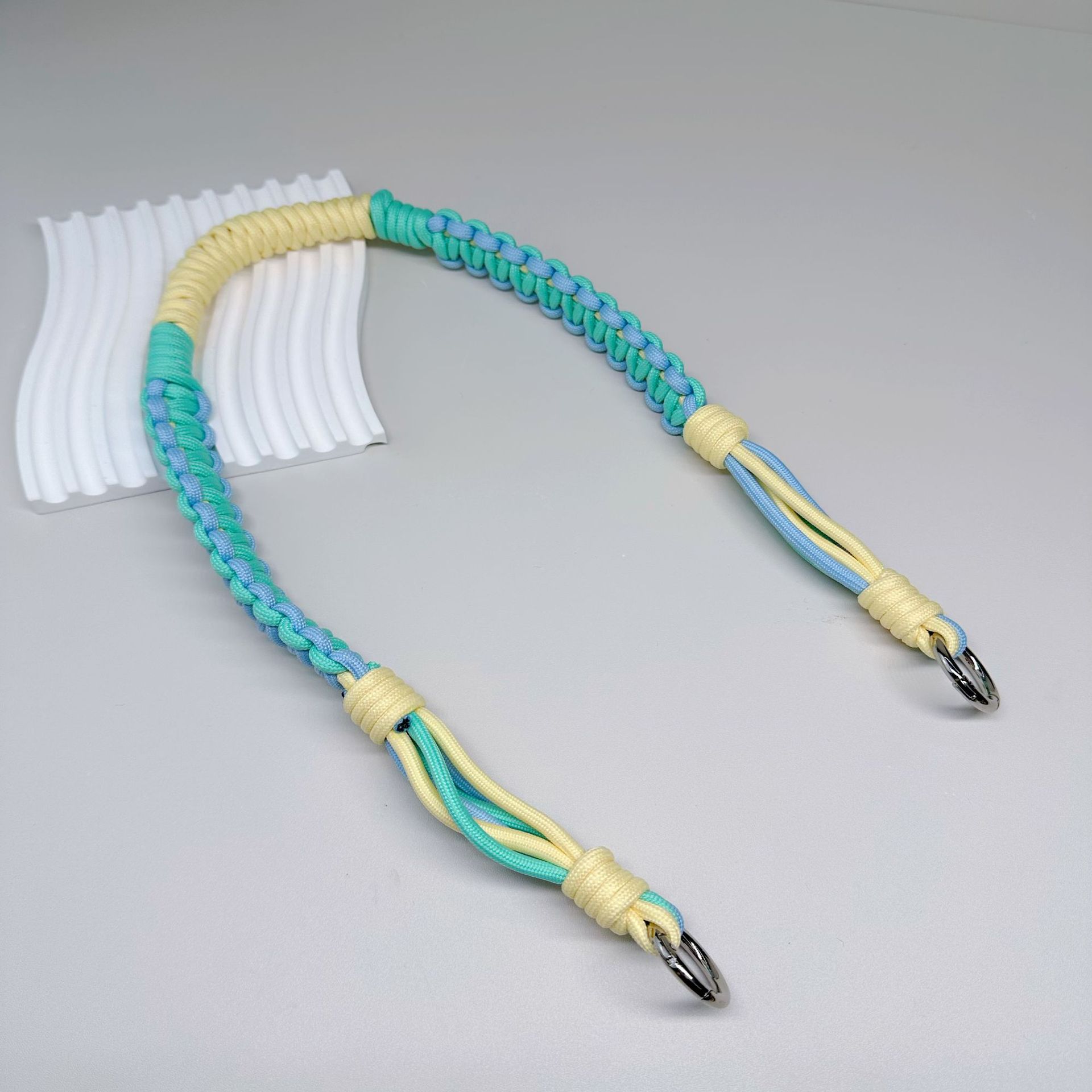 https://cf.cjdropshipping.com/quick/product/2a0e50a3-a251-46b6-b9b3-6a8a70141c1f.jpg
