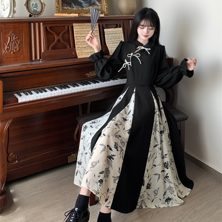 Retro Dress With A Designer-inspired Patchwork Design