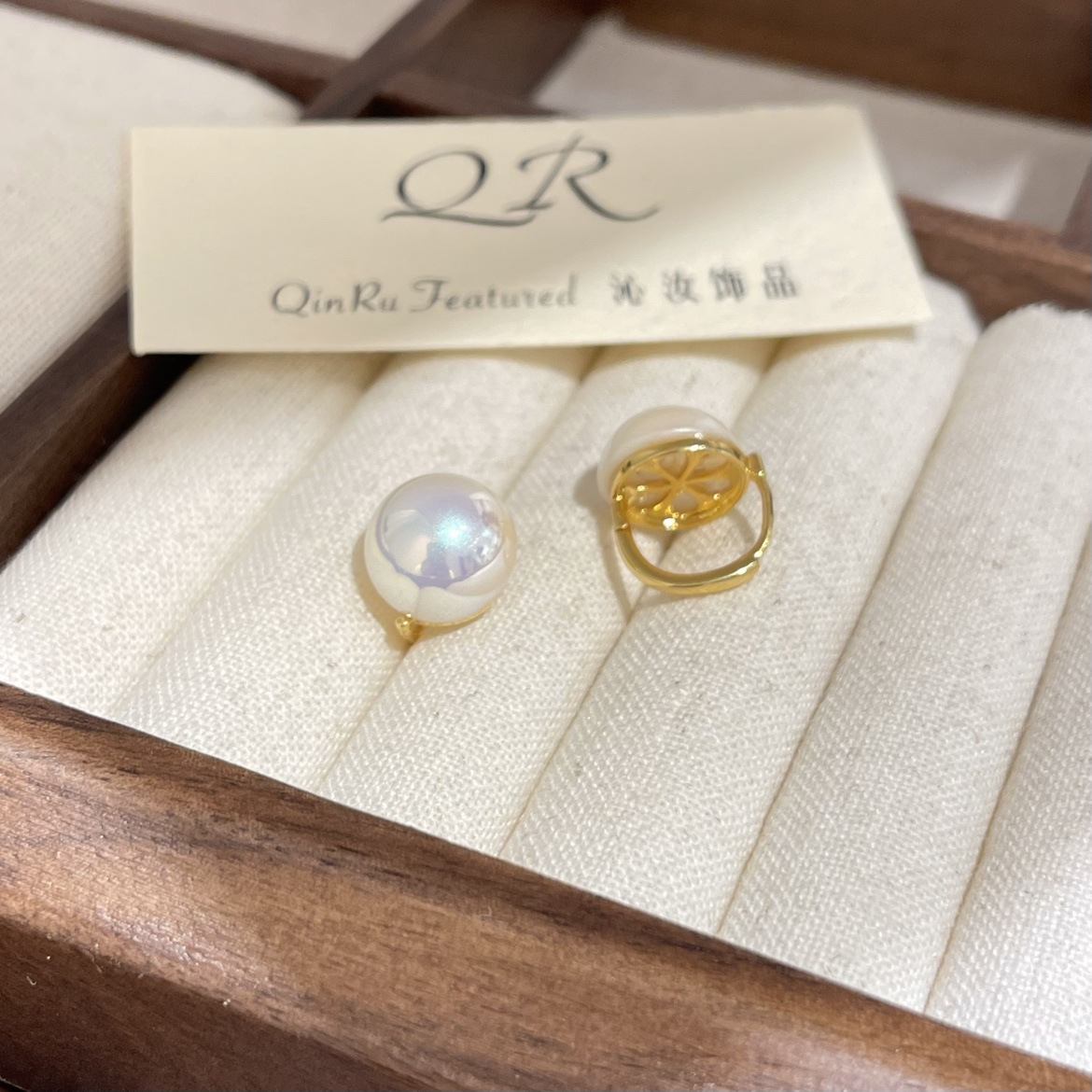 Simple And Compact Sweet Round Pearl Ear Clip