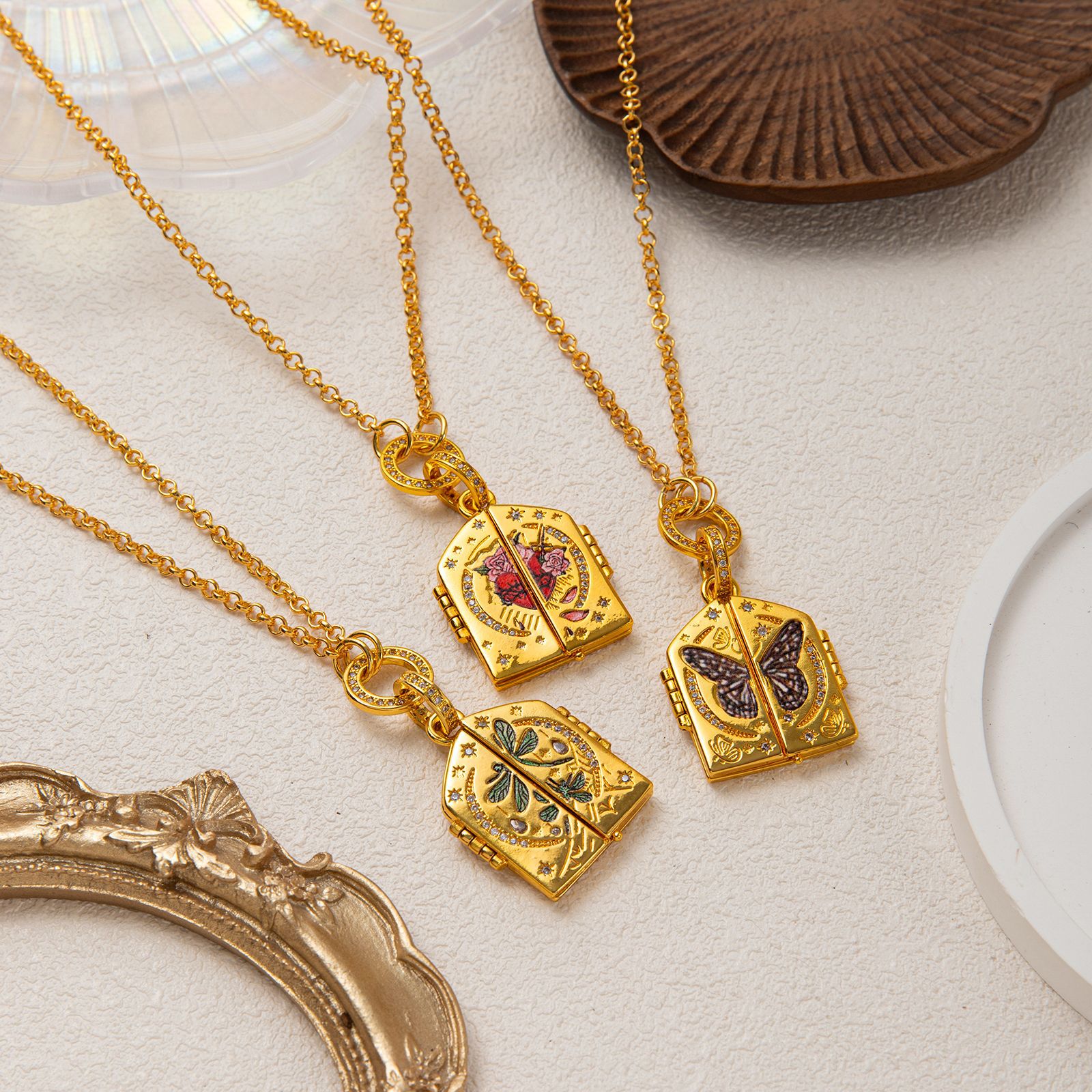 Rebirth Door Hand-Drawn Flower And Heart Pendant Sweater Chain - 18