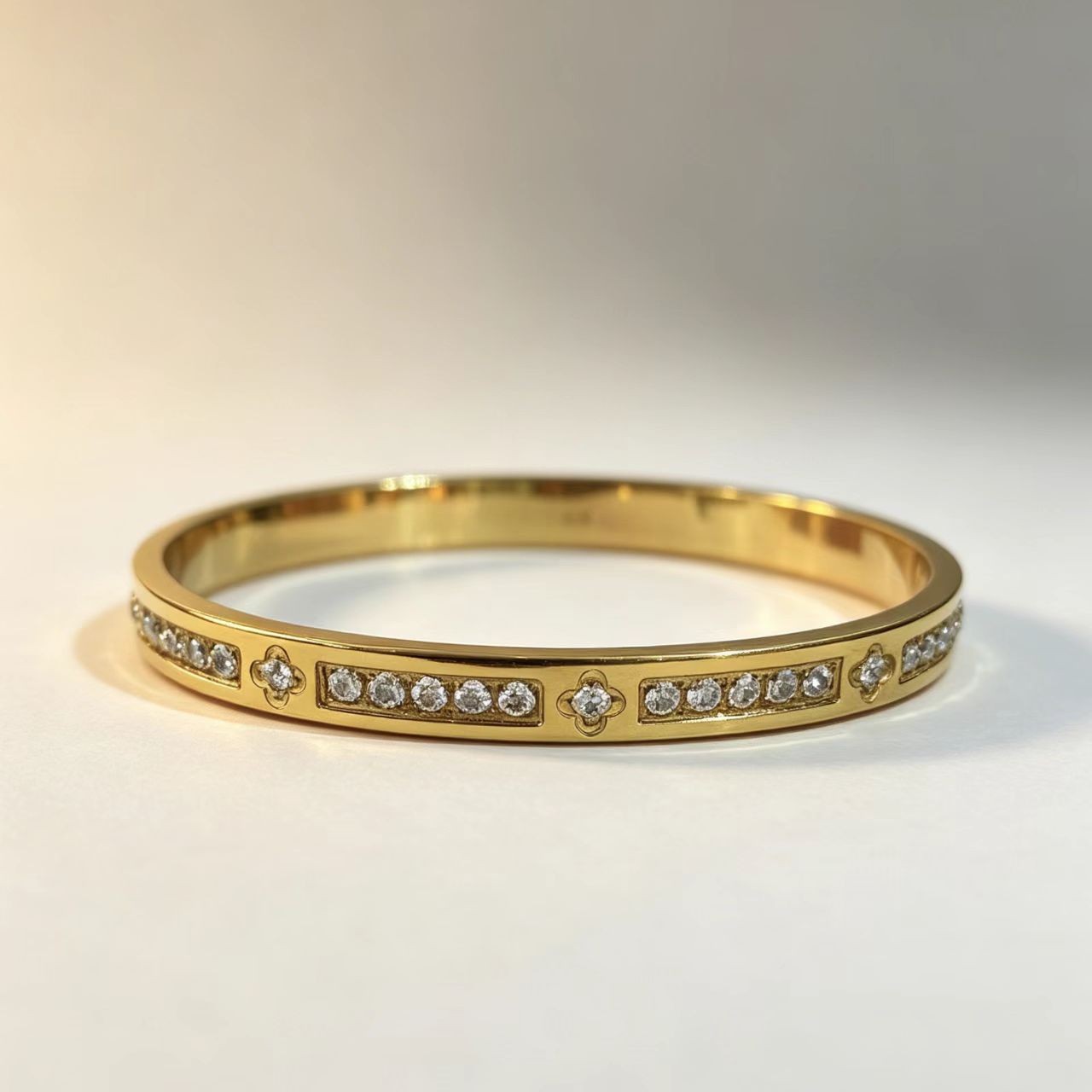 Light-luxury Diamond-studded Full-cast Bracelet For Women