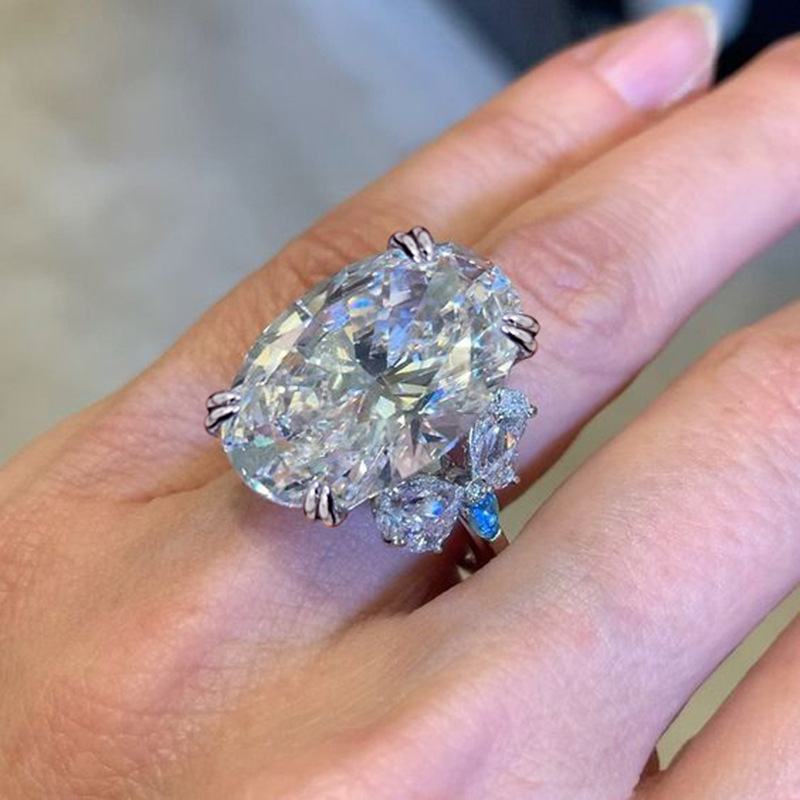 Elegant And Stylish Pigeons Egg Ring