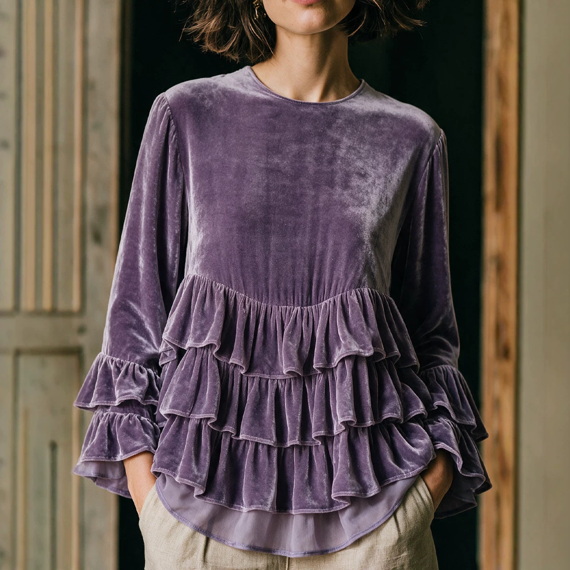 Fashionable Artistic Velvet Layered Ruffled Long Sleeves