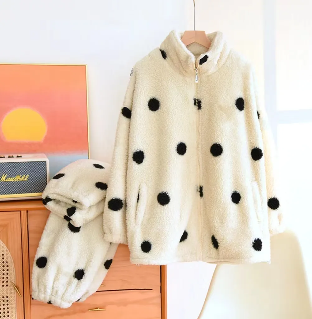 Women's Fleece-lined Thick Casual Loose Suit For Outdoor Wear - Black And White