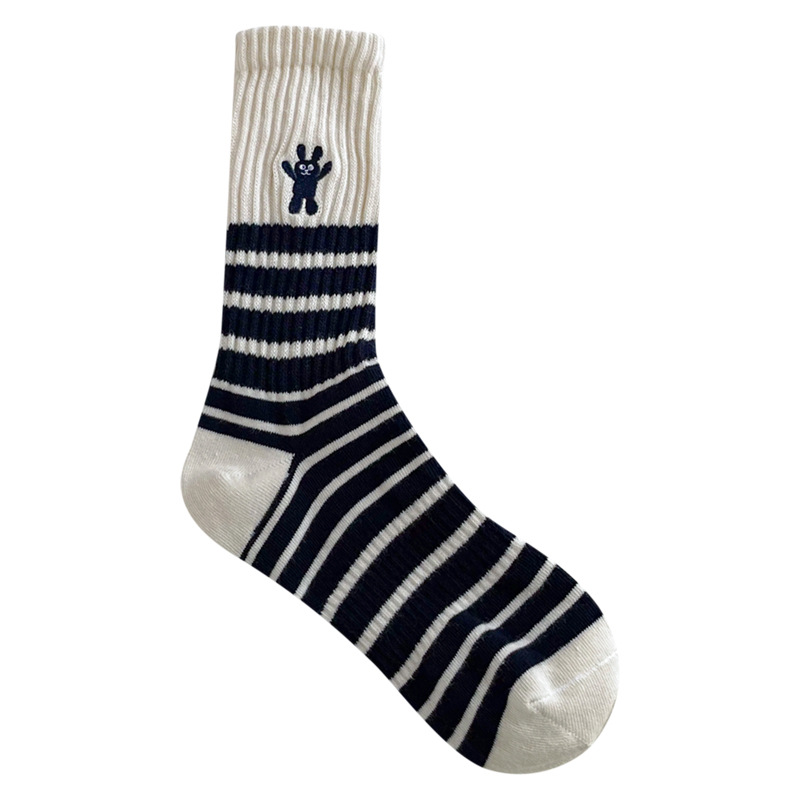 Autumn And Winter Women's Embroidered Bear Tube Socks