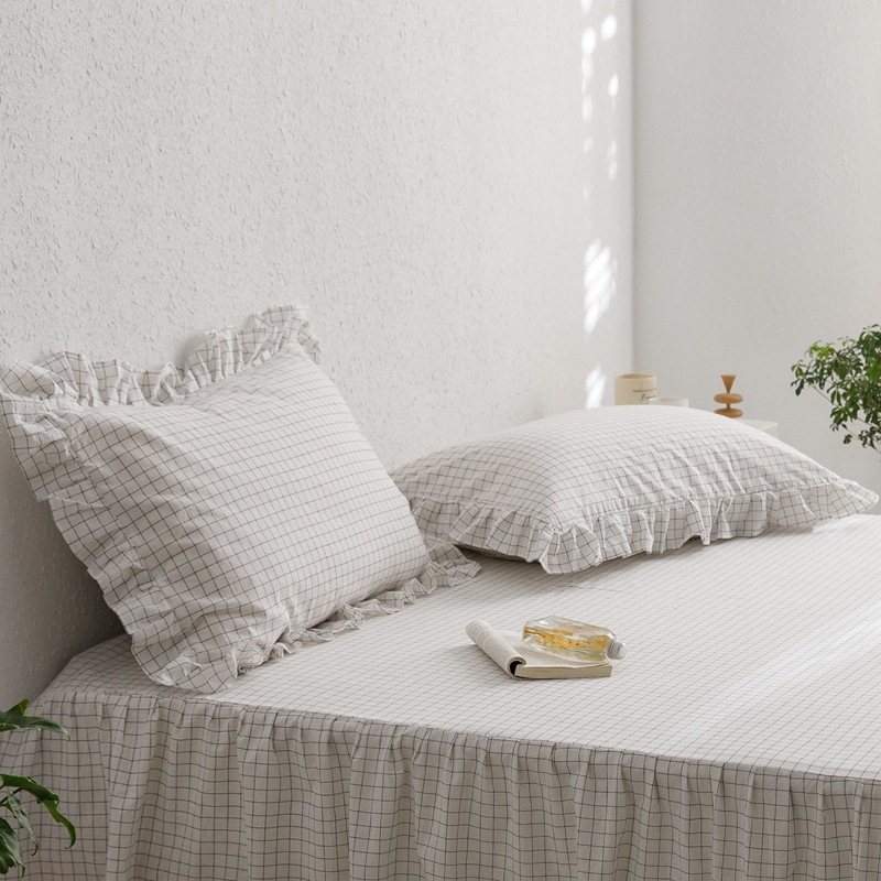 Cotton Pillowcase with Lace Trim, picture 5 of 10