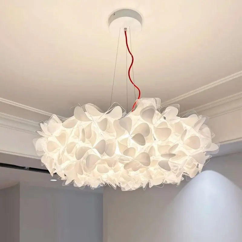 Creative Petal Pendant Light