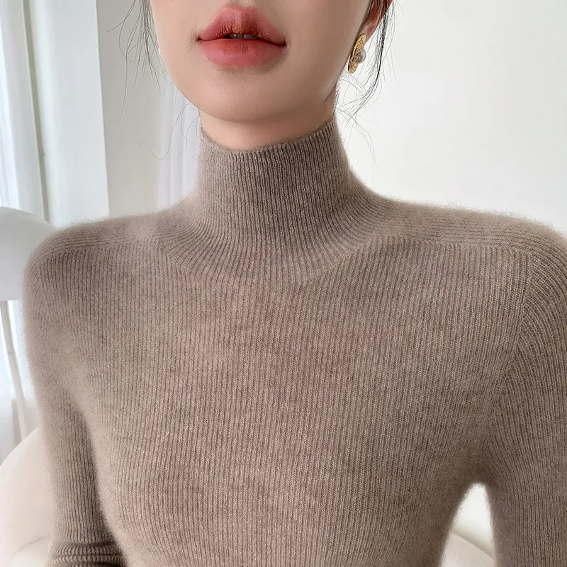 Women's Autumn And Winter Seamless Stand Collar Solid Color Turtleneck Sweater - Camel
