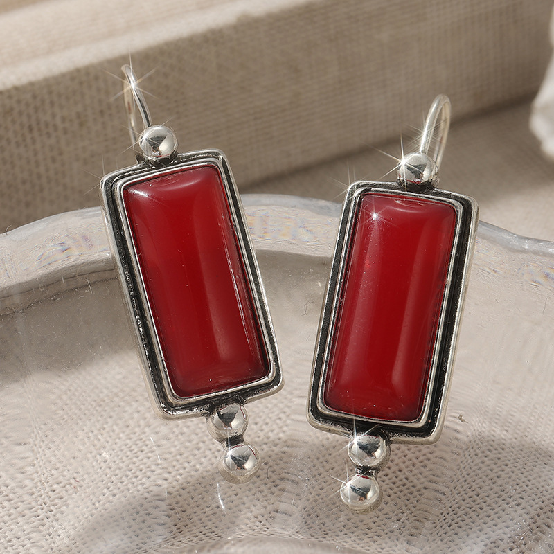 Popular Retro Fashion Creative Women's Earrings