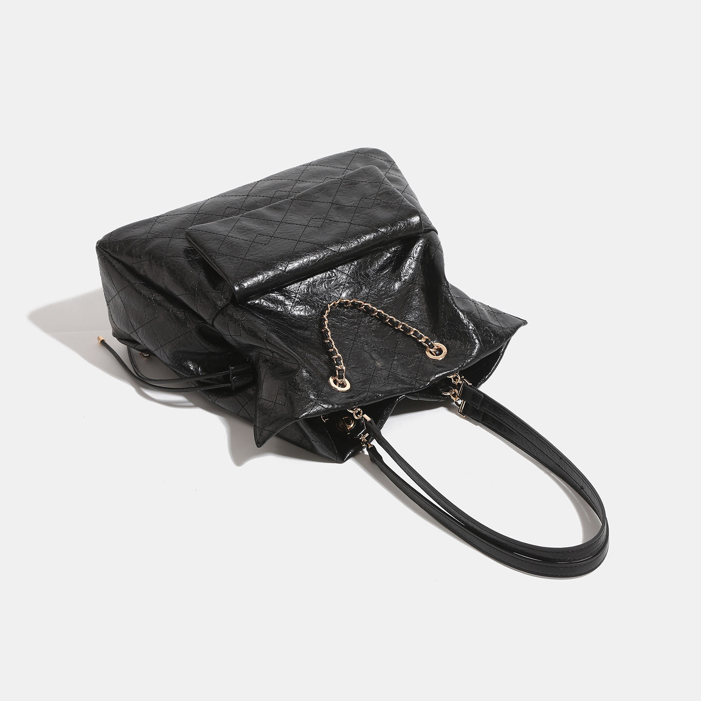 Preppy-style Oil-waxed Leather Quilted Chain Backpack For Women 2