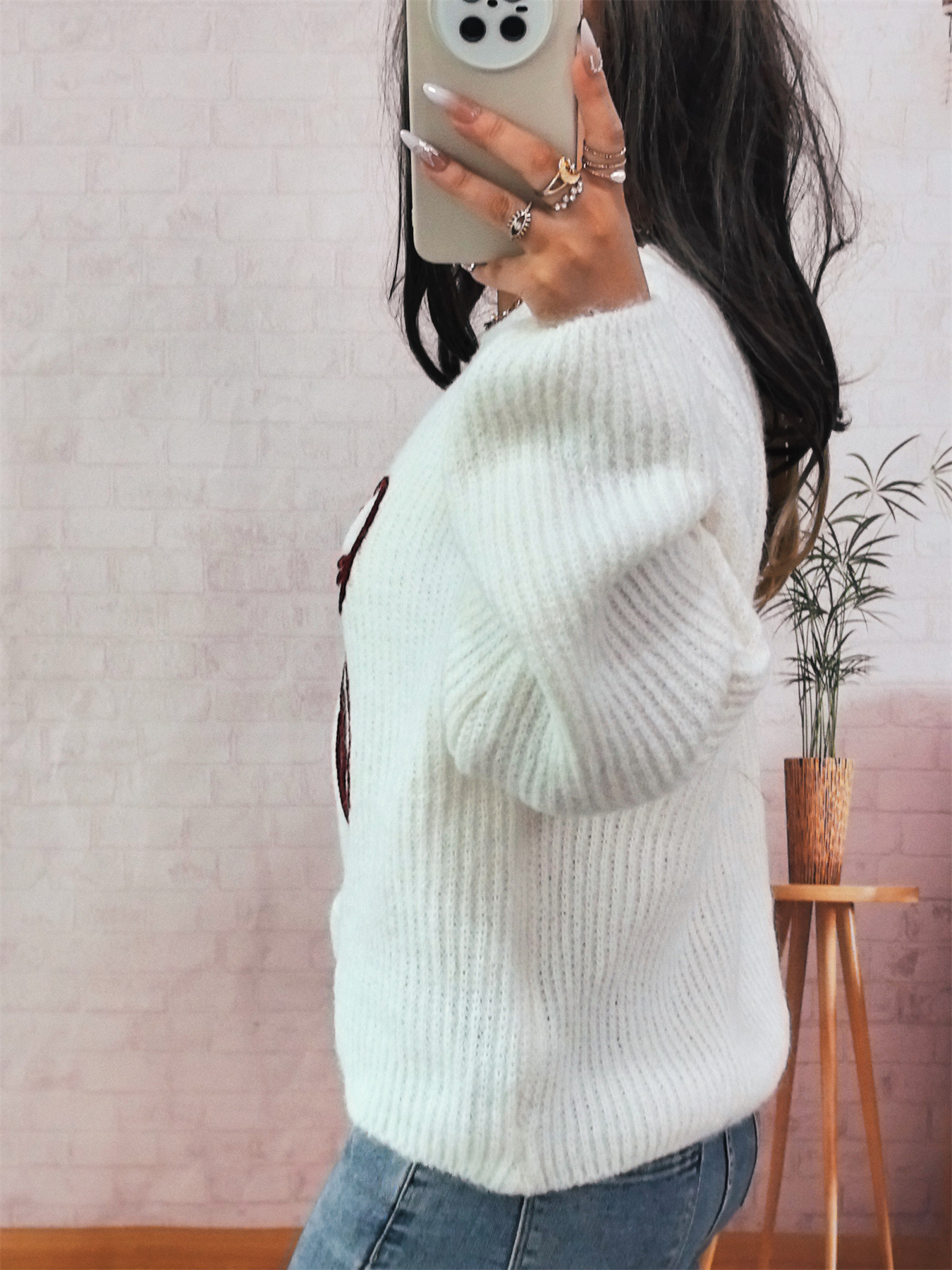 Simple Casual Bow Embroidery Decoration Knitted Long Sleeve Sweater