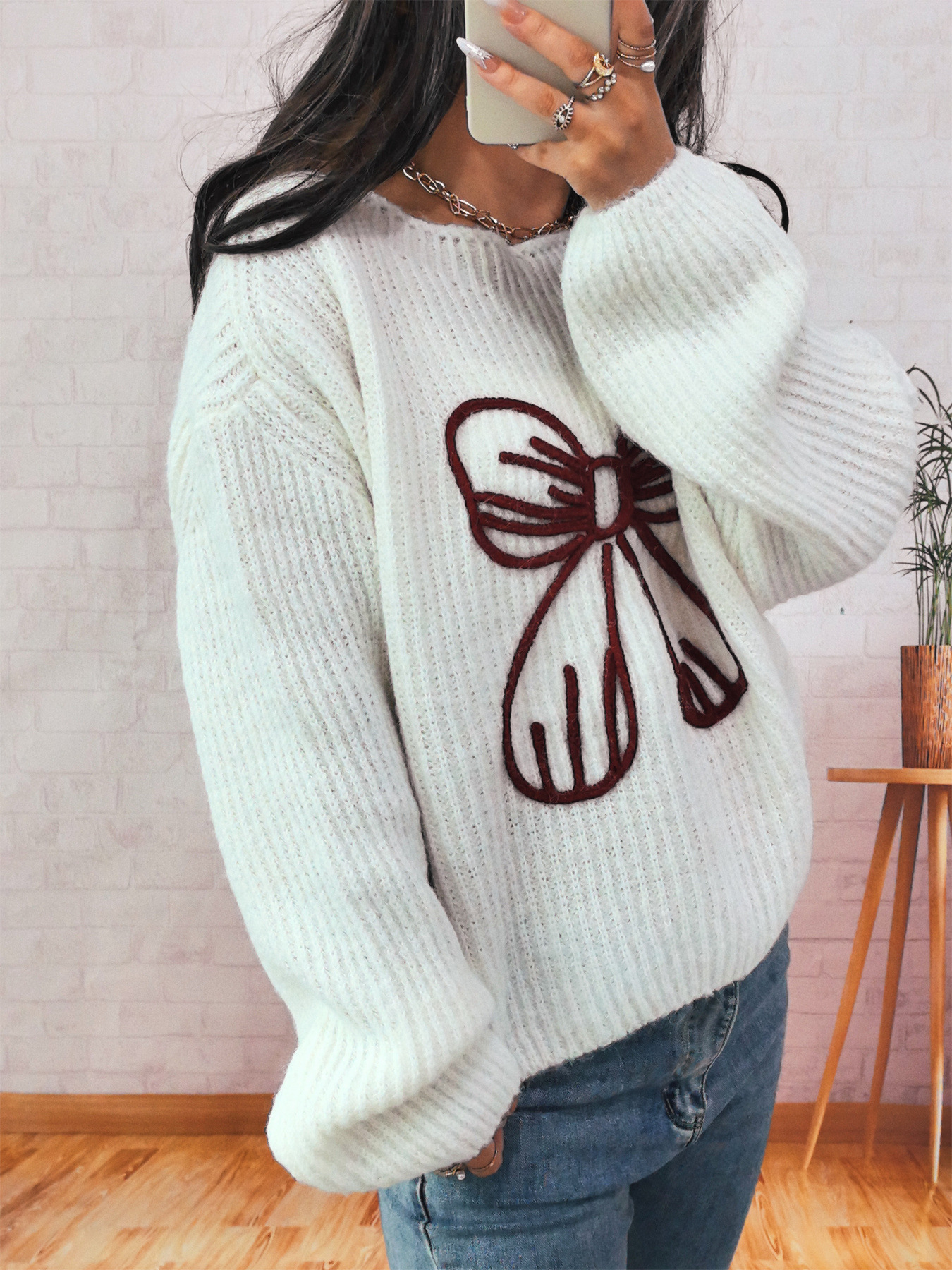 Simple Casual Bow Embroidery Decoration Knitted Long Sleeve Sweater