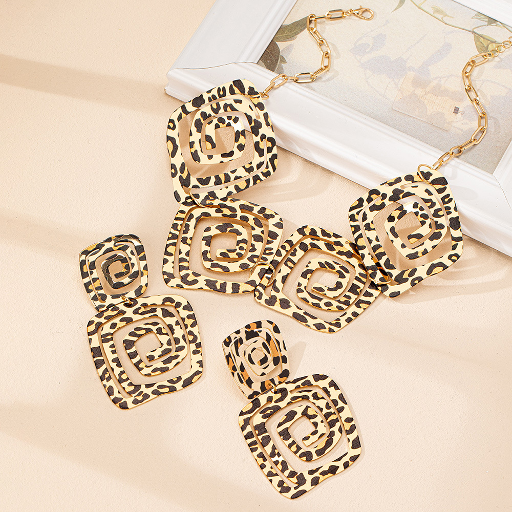 Geometric Jewelry Set