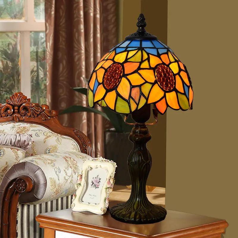 American Country-Style Decorative Table Lamp