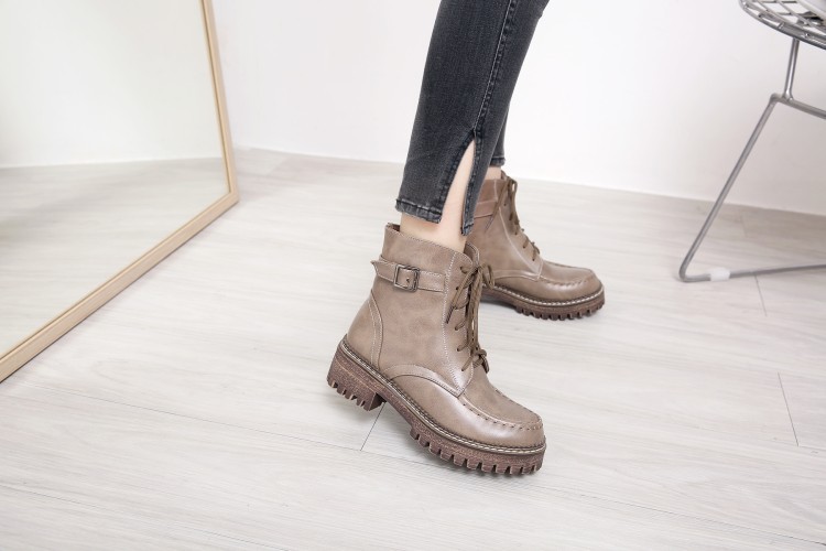 Title 19, Womens British style retro lace-up short boots...