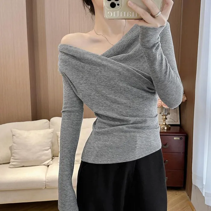 Fleece-lined Extra-thick Winter Sheer-look Long-sleeve Asymmetrical Off-shoulder T-shirt - Grey
