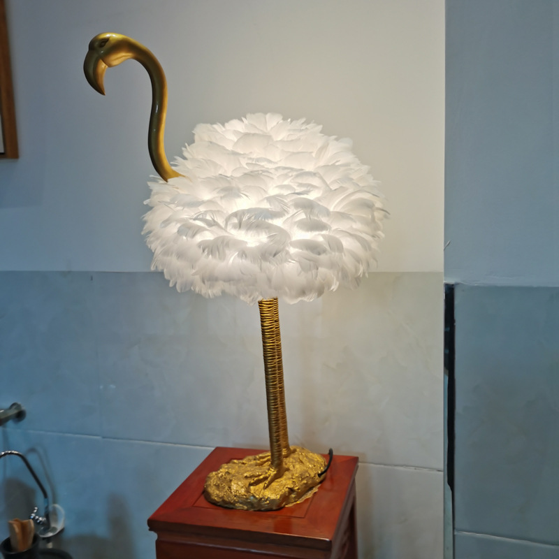 Creative Nordic Flamingo Feather Table Lamp