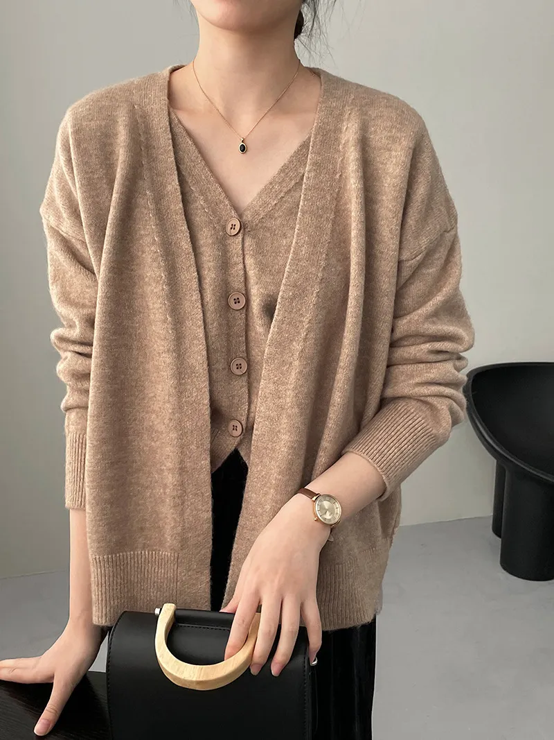 Simple V-neck Single Breasted Vest Knitted Cardigan Two-piece Short Sweater Suit For Women - Camel