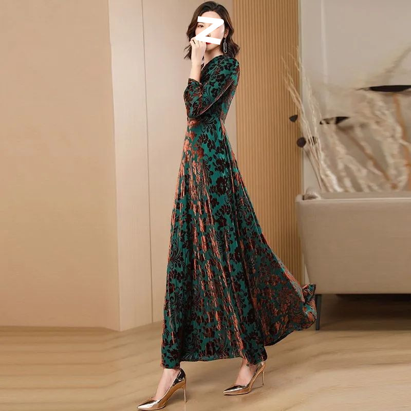 Spring And Autumn Swing Pleuche Long Sleeve Dress