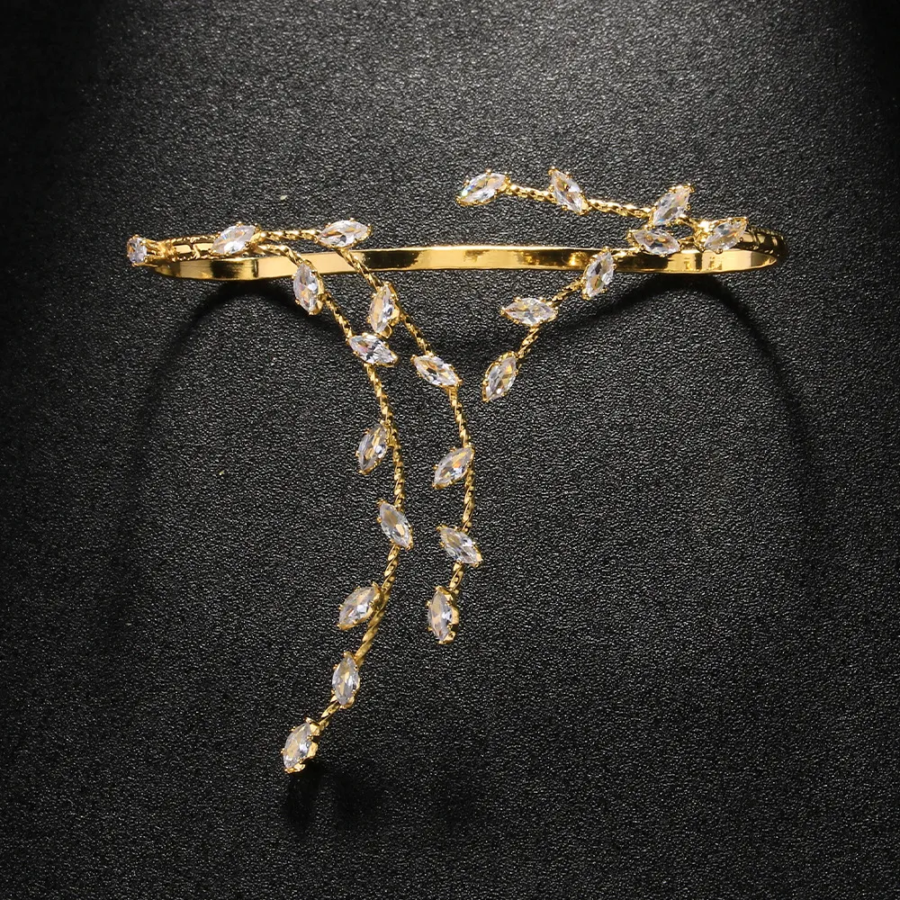 Female Geometric Heavy Industry Inlaid Zircon Leaf Bracelet - Gold