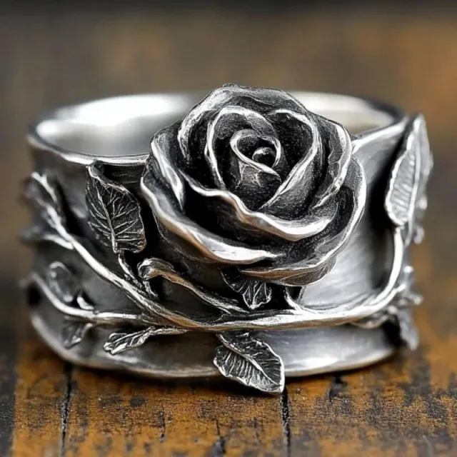 Vintage Rose Exaggerated And Luxurious Ring Silver - Shop at LoveMi