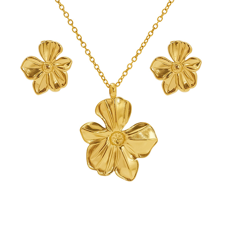 Stainless Steel Vintage Necklace And Stud Set Titanium Steel Jewelry Pendant Necklace And Earrings