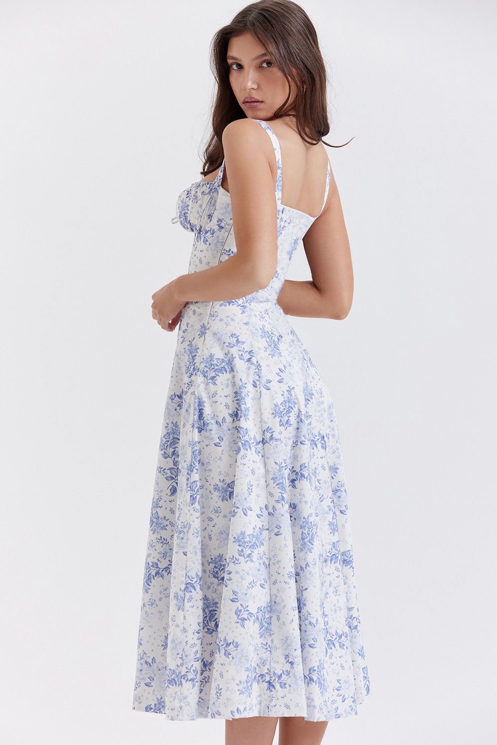 Buy Women's Clothing Online | Buy Trending Dresses for Women