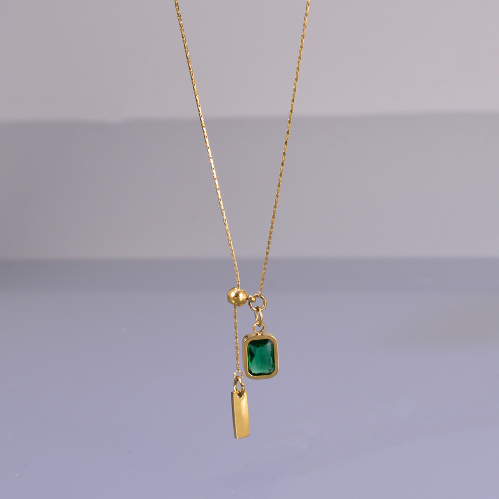 Retro Titanium Steel Necklace Can Be Pulled Tassel Green