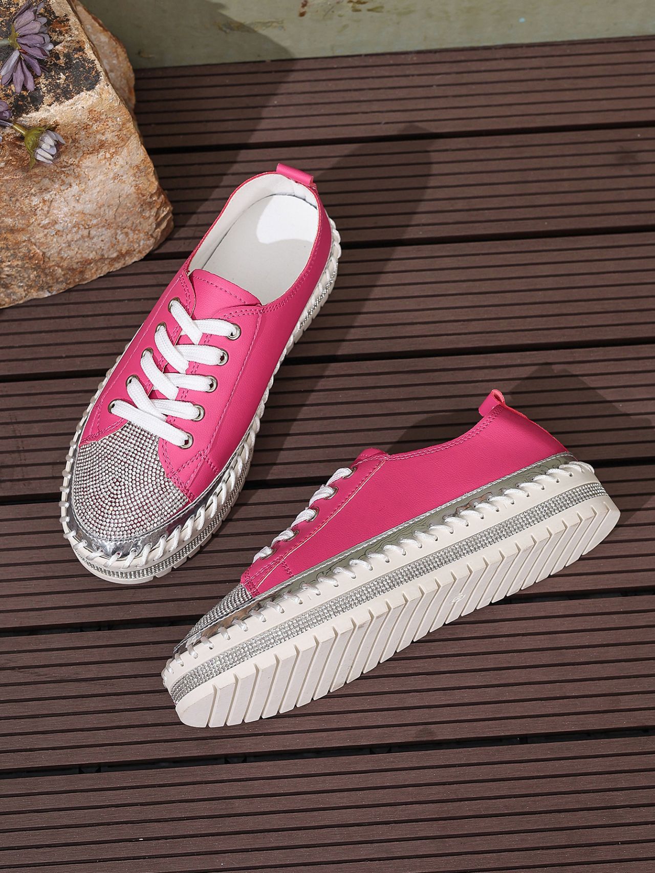 Women’s Plus Size White Sneakers