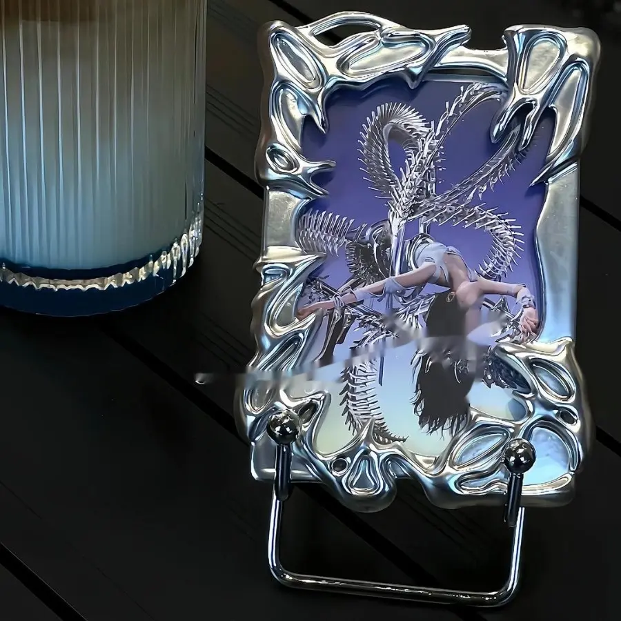 Non-attribute Electroplating Special-shaped Card Holder Cool Girl Photo Student