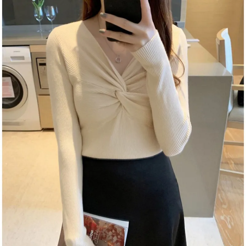 Autumn And Winter Clothing New Kinked Design Slim-fit Cashmere Knitwear For Women - Apricot