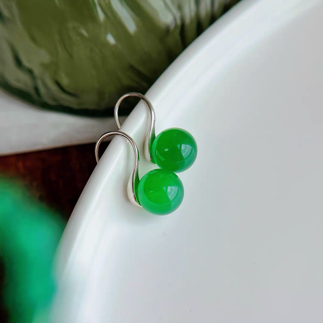 New S925 Sterling Silver High Heels Natural Green Chalcedony Earrings