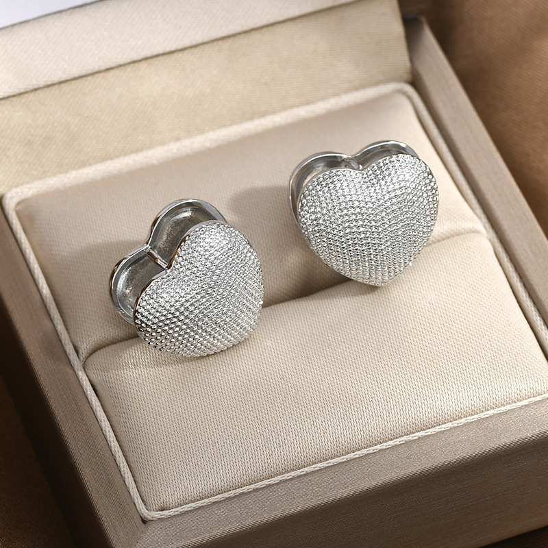 High-grade Metallic Double-sided Love Ear Clip Women