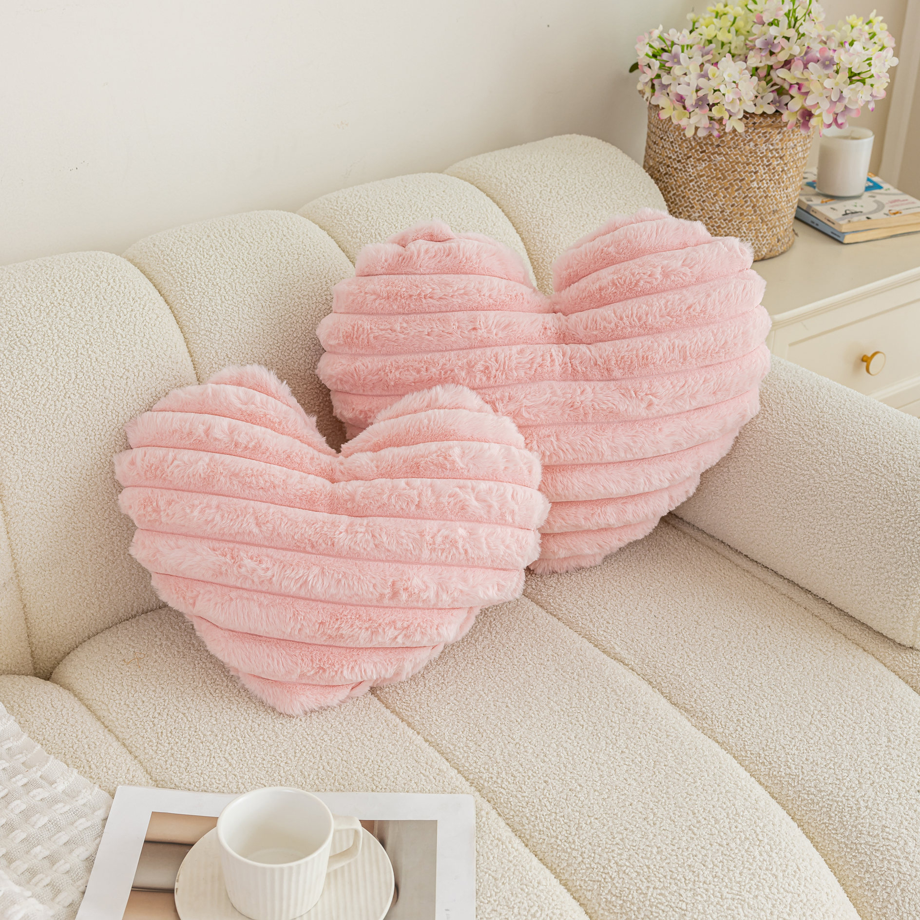 Striped Heart-Shaped Decorative Cushion For Princess-Style Girls Rooms And Living Rooms