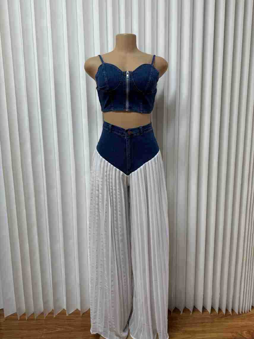 Buy Women's Clothing Online | Buy Trending Dresses for Women